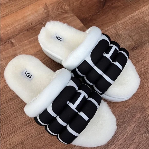 NWOB UGG Maxi‎ Slide Logo Real Fur From: Lamb, Fur Origin Australia 🇦🇺 Sz 8